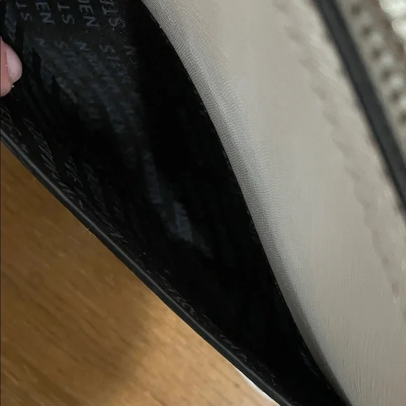 Steve Madden White Crossbody Bag with Silver Chain - Picture 6 of 10